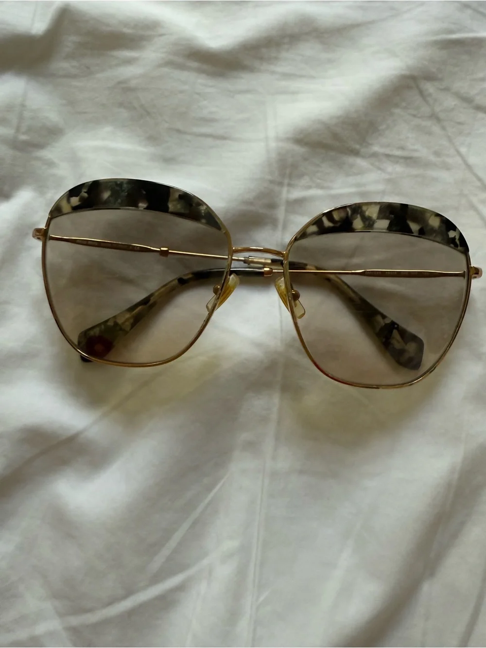 Miu Miu SMU03Q Sunglasses with box